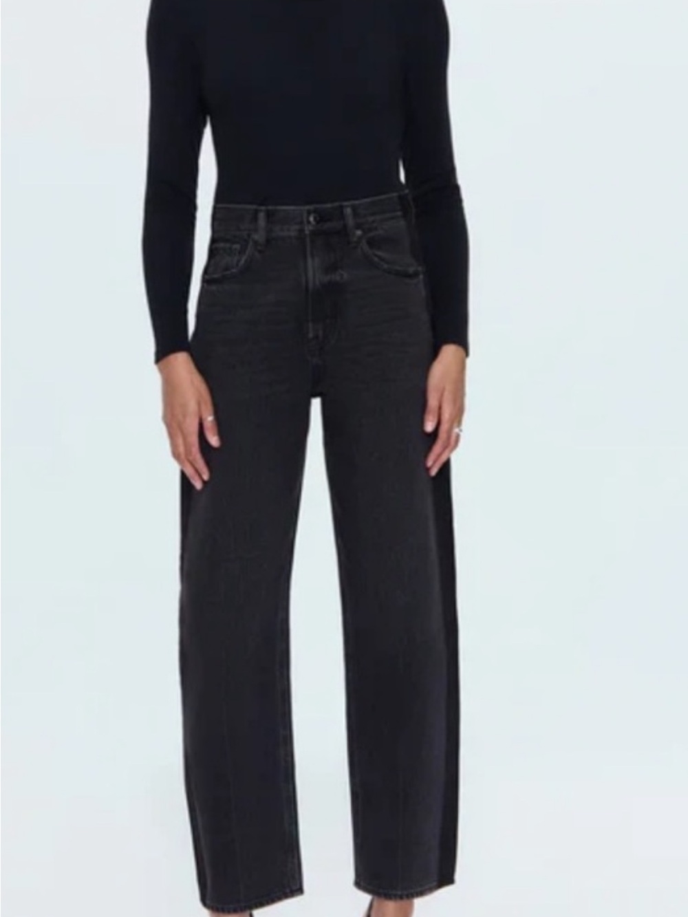 pistola Wes barrel Black High-Rise Jeans with side detail